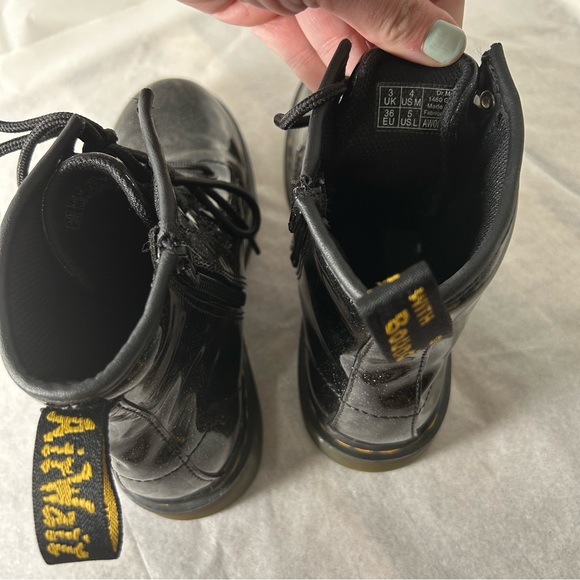 DR DOC MARTENS 1460J BLACK GLITTER COMBAT ANKLE BOOTS UNISEX US 4M 5W New Laces* - Picture 7 of 9